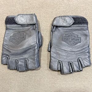 Harley-Davidson® Bar & Shield Women's Fingerless Gloves